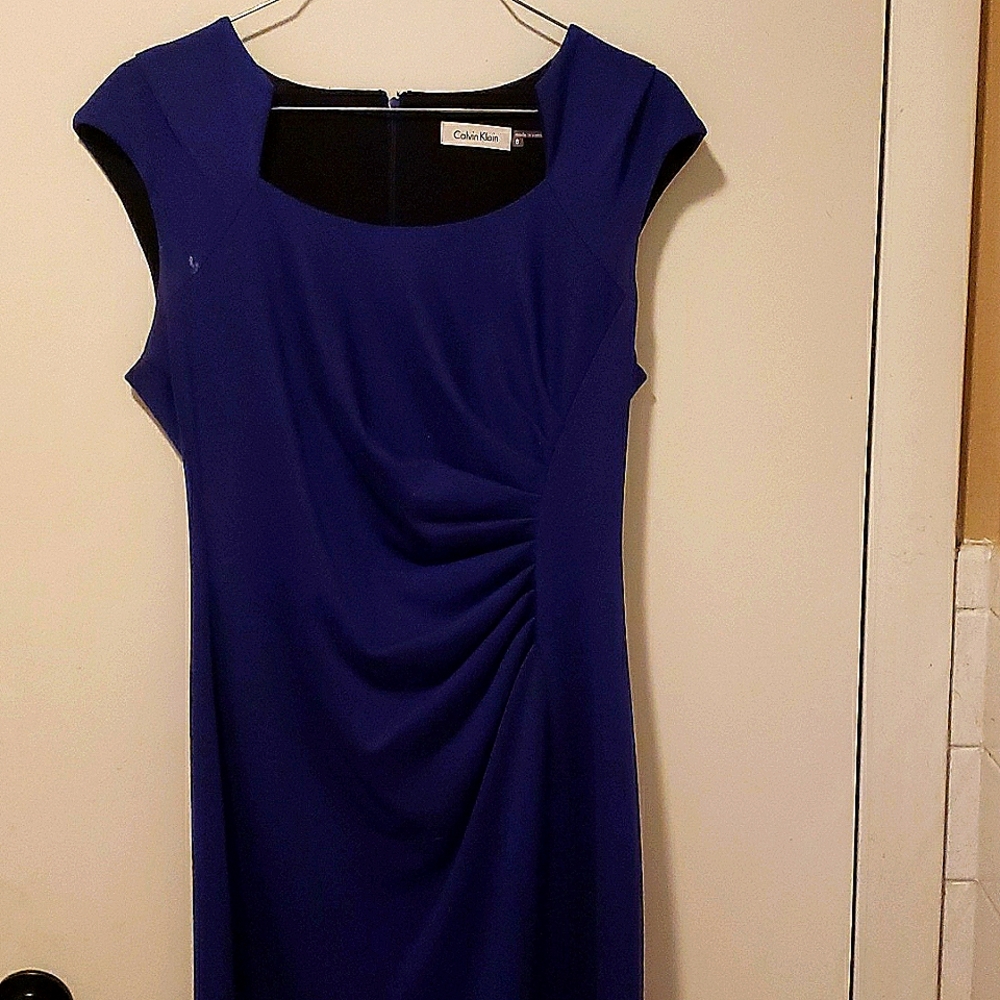 Calvin Klein size 8 blue knee length dress